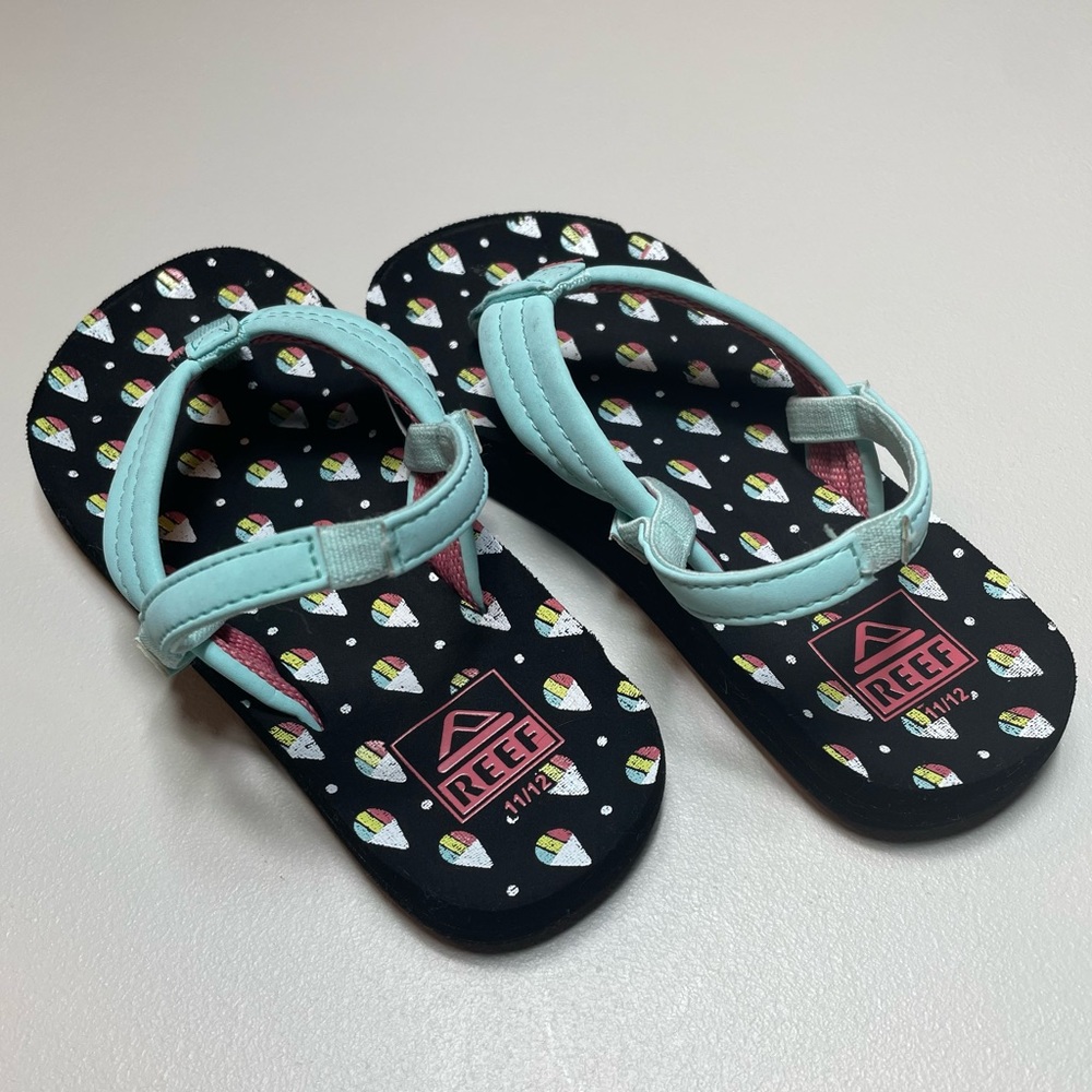 Girls REEF Sandals | Size 11/12 - Picture 2 of 7